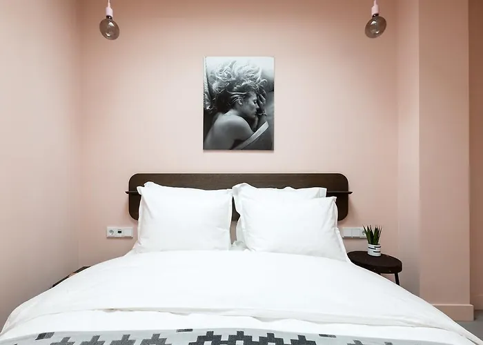 Kith & Kin Boutique Apartments